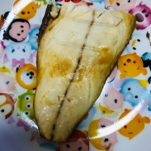 フライパンで簡単ふっくら♪  サバの塩焼き